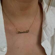 1pc Customized Name Women Necklace, Fashionable Stainless Steel Gold Nameplate Charm Chain Necklace, Personalized Jewelry Suitable For Birthday, Anniversary, Holiday Gifts For Friends, Lover, Family - Gold - View 4