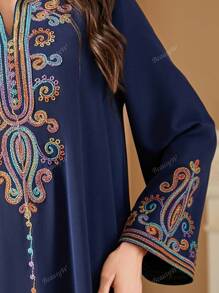 Abito ampio e lungo in stile arabo, ricamato, elegante e lussuoso per donne musulmane
