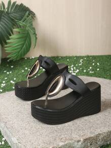 女士时尚金属扣露趾厚底拖鞋，舒适厚底高跟一脚蹬凉鞋，适合搭配连衣裙和裤子，休闲度假装 - 黑色 - 查看 6