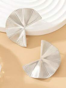 1 Pair Fashionable Leaf-Shaped Earrings For Women, Jewelry Gift Suitable For Daily Wear Or Gift Giving