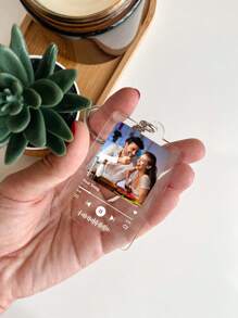 1/2 pezzi di portachiavi personalizzati, portachiavi personalizzati per donne, portachiavi in acrilico personalizzati con foto/nome/codice musicale, portachiavi personalizzati per coppie, 6x4,5 cm, 2 stili, portachiavi personalizzati per fidanzato, dawg, incisi, paillettes, acciaio inossidabile, vintage, casual, unisex, hipster, old money, eleganti per studenti universitari, matricole, studenti di secondo anno, studenti più giovani
