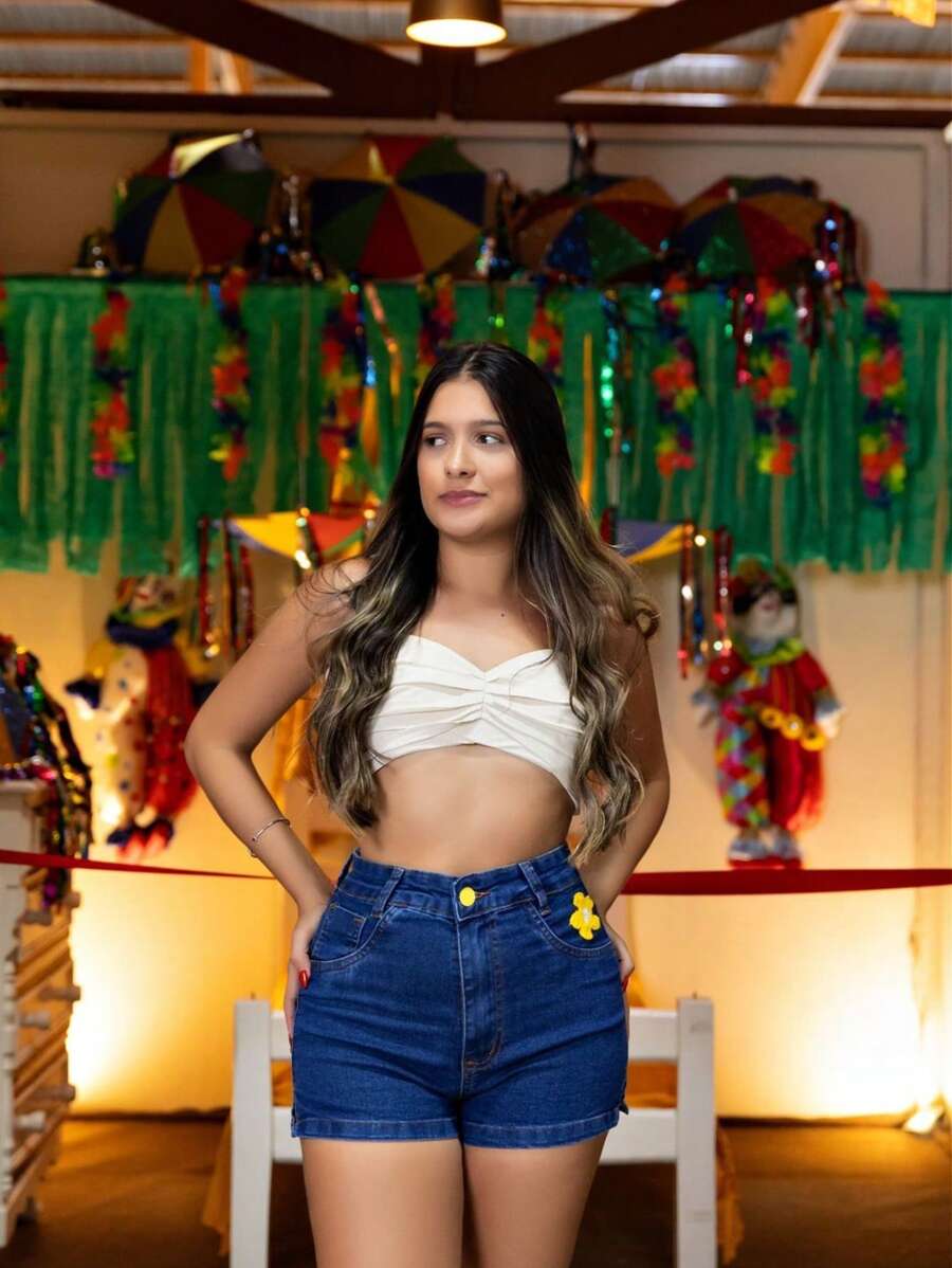 Short Jeans With Flower - 深色水洗藍 - 查看 1