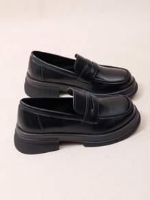 2025春季新款英伦复古厚底乐福鞋黑色高端一脚蹬圆头时尚百搭女士休闲鞋JK日系学院风真皮平底鞋