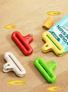 1pc/2pcs Caterpillar-Shaped Sealing Clips - Moisture-Proof Snack Clips, Reusable Kitchen & Household Food Storage Clamps, Multi-Purpose Freshness Sealers
