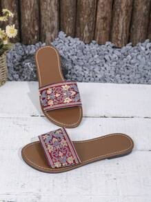 Neue Sommersandalen mit niedrigem Absatz, flacher Rundkappe und Riemen, lässige, modische, leichte, minimalistische und komfortable Retro-Kunst-Lässig-Sandalen für Frauen