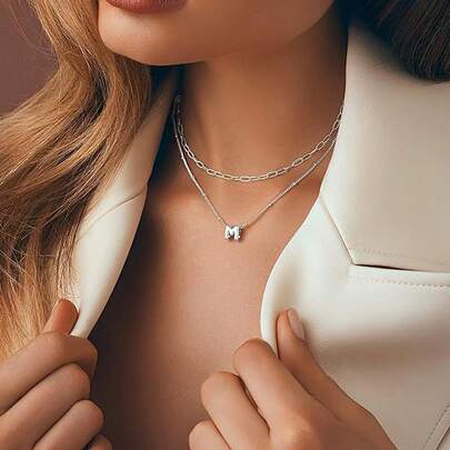 2件套 时尚亮铜色镂空A-Z字母吊坠不锈钢串珠多层项链，个性叠戴项链，女士休闲服饰