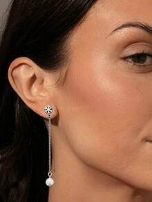 1 pièce Boucles d'oreilles pendantes en argent sterling 925 avec pierre de Zircone cubique asymétrique en forme de flocon de neige et perle, convient pour le port quotidien des femmes