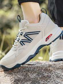 أحذية رياضية للرجال مقاومة للانزلاق وتنفس مناسبة للتنزه في الهواء الطلق ، أحذية تشتت الصدمات للتنزه والجري الترياثلوني - بيج - مشاهدة 2