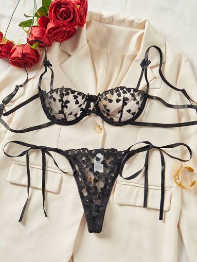 Conjunto de lencería sexy para mujer, sujetador transparente de 2 piezas con bordado de corazón negro clásico, íntimo, adecuado para luna de miel, discoteca, cita, rave