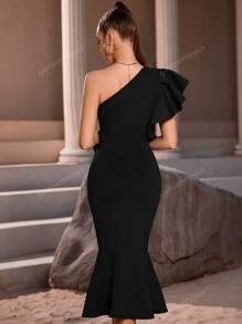 Vestido ceñido con volantes asimétricos elegantes en negro, vestido de fiesta, vestido de invitada de boda, para cóctel