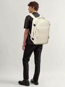 男女通用大容量旅行背包，采用符合航空标准的防水尼龙面料，适合徒步旅行，便携式设计，是户外活动的理想之选。另有14英寸和15.6英寸笔记本电脑背包版本，方便通勤和商务旅行。 - 米色 - 查看 9