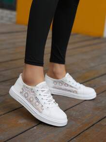 Women's White Nurse Shoes Summer Casual Sports Shoes Mesh Breathable Flat Lace Sneakers Student Shoes Fashionable Lace-Up Travel Shoes - White - View 2