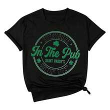St Patricks Day Shirt  Everybody In The Pub Getting Tipsy V Neck Shirt Shamrock Graphic Short Sleeve T-Shirt Women's Tee