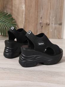 Sandalias de plataforma para mujer, nuevas para el verano 2025, de suela gruesa, versátiles para exteriores, de tacón alto casual y con estilo, livianas, para la playa y vacaciones - Negro - Ver 7
