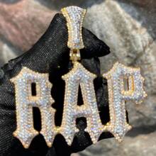 Collier personnalisé avec pendentif lettre en strass, style hip hop, bijou de breloque sur chaîne majuscule, argent, élégant, coloré, vintage, hipster, simple, mode Y2k des années 2000, personnalisé, unique, idéal comme cadeau pour lui, idéal comme cadeau pour elle, petit ami, petite amie, papa, maman, famille, amis, pour anniversaires, pour graduation, pour le bal, pour des fêtes