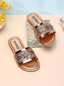 A Pair Of Fashionable Sandals With Flowers, Beautiful In Appearance, Suitable For Little Girls To Wear In Various Places. - Champagne - View 3