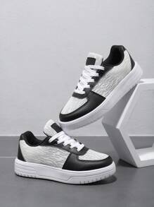 Men's Wear-Resistant Color Block Round Toe Low-Top Flat Casual Sneakers, Sports Skateboard Shoes For All Seasons - Black and White - View 2