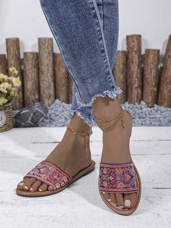 Summer New Low Heel Flat Round Toe Strap Sandals, Casual Fashion Lightweight Minimalist Comfortable Retro Arts Casual Sandals For Women
