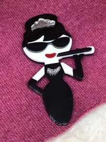 1pc Handmade Elegant Black And White Acrylic Brooch, Creative Women Lapel Pin Accessory School Office Accessories Shirts Jacket Jewelry Halloween Clothes Pin Funny Cute Teacher Gifts Costume Accessories Bag Charms