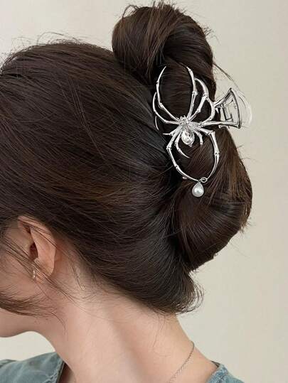 1 Pieza Clip de pelo de mujer de aleación de metal con placa grande, decorado con esqueleto, garra de fantasma, araña, cristales de imitación y perlas falsas, en unicolor estilo Y2K dulce y fresco, para uso diario, accesorio de pelo para otoño e invierno, para looks de vacaciones de mujer