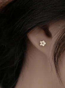 MADEONE 1 Pair 925 Sterling Silver Five-Pointed Star Flower Earrings, Inlaid With Zirconia, Suitable For Women, Ideal For Festivals, Birthdays, Weddings, Engagements, Bridal Jewelry, Valentine's Day Gifts - Gold - View 5