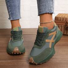 أحذية رياضية كاجوال من الشبكة للنساء، مصنوعة من نعل سميك عصري، مريحة وشاملة - أخضر - مشاهدة 2