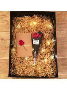 100 جرام/50 جرام حشوة صندوق هدايا - حشوة عشب إبداعية، مناسبة لهدايا عيد الميلاد والزفاف وعيد الحب والخدم - يمكن استخدامها لتعبئة صناديق الهدايا وتغليف الهدايا DIY وديكورات الحفلات - عشب مقطع اصطناعي، مناسب أيضًا لديكور المنزل والغرفة. يمكن استخدامها أيضًا كحشوة عشب مقطع لهالوين وعيد الميلاد وهدايا التخرج. - متعدد الألوان - مشاهدة 3