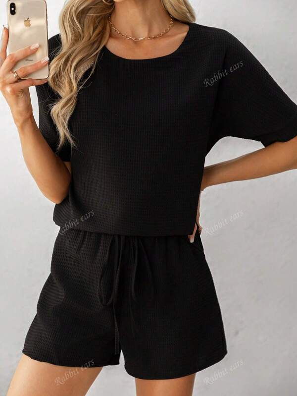 2pcs/Set Women's Fashion Solid Color Round Neck T-Shirt + Drawstring Waist Loose Shorts Casual Outfit, Spring/Summer