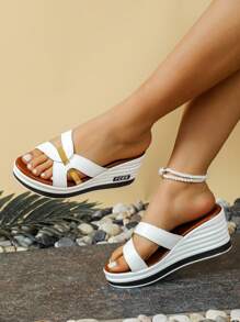Women's Thick Sole Plus Size Sandals, Fashionable White Student School Shoes Thick Sole Beach Outdoor Slippers