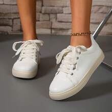 2025 Early Spring & Autumn White Sneakers, Suitable For Outdoor Trips, Travel, Casual Wear, Women's Printed Flat Thick Sole Sport Shoes, Lightweight White Athletic Shoes Suitable For Students, Breathable And Comfortable, Suitable For Daily Wear, Fashionable And Versatile, Suitable For School And Leisure Activities