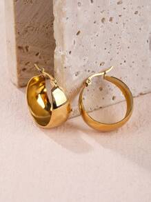 A Pair Of Mirror Stainless Steel Stylish Party Earrings In 18-Karat Gold, Hypoallergenic.
