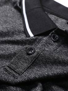 两件套男士长袖马匹印花 Polo 衫搭配黑色运动裤，休闲运动装，适合日常外出和秋季穿着。 - 彩色 - 查看 3