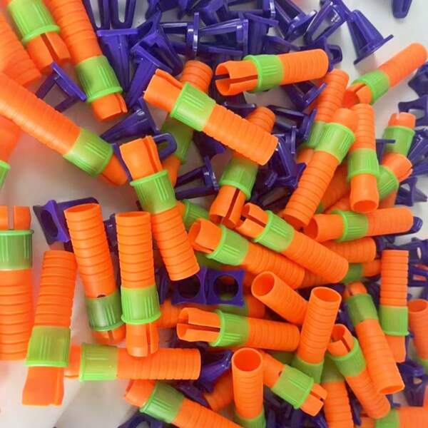 20pcs/10pcs/5pcs/1pc Painting Crayon Extender, Art Supplies Suitable For Painting Crayon Extension, For Students Drawing, Doodle. When Your Painting Stick Crayon Is Smaller Than The Bayonet Of The Extender, Use Some Paper Or Tissue To Secure It.,Back To School,School Supplies