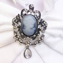 1pc Handmade Elegant White Bow Tie For Women, Suitable For Business, Campus Style, Fashion Outfit, Business Events, Performances, Hosting, Cosplay And More