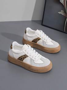 女士新款时尚豹纹厚底运动鞋休闲滑板鞋，平底真皮女鞋，现代时尚百搭轻便舒适滑板鞋 - 黃豹紋 - 查看 3