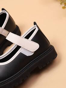 1 Pair New Fashion Cute Bowknot PU Pearl Hook Loop Non-Slip Wear-Resistant Comfortable Versatile Flat Round Toe Mary Jane Loafer Shoes For Girls, Suitable For Spring, Autumn Outdoor, Daily, Party, School Wear