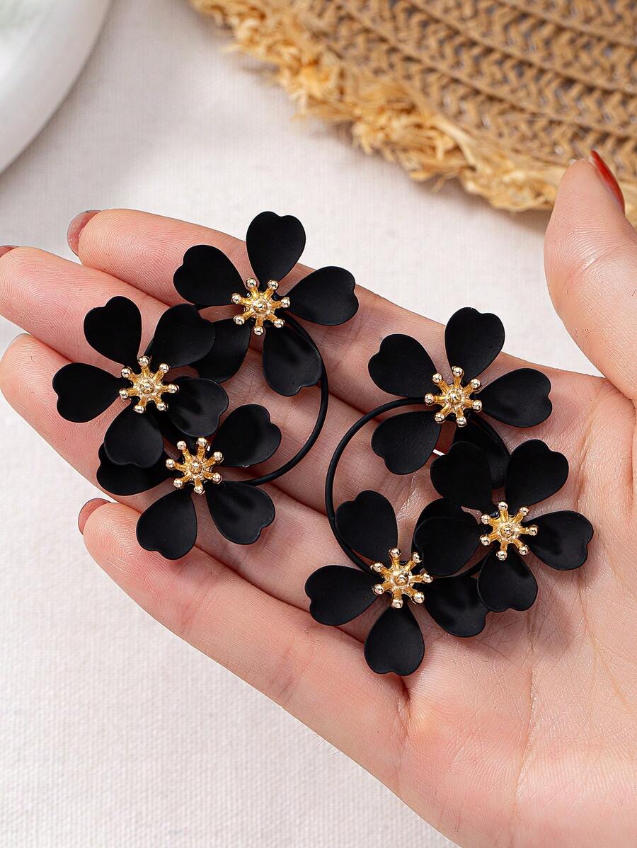 1 Pair Elegant Lacquered 3D Clover Petal Earrings, Unique Design Fashion Versatile Earrings For Women, Suitable For Party And Daily Wear