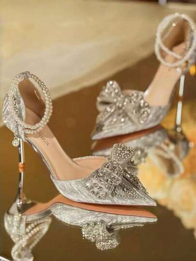 صنادل أنيقة ذات أصابع مدببة للنساء مناسبة للخريف/الشتاء والصيف، مزينة بالكريستال والخرز على شكل فراشة، أحذية كعب عالي مناسبة للحفلات والزفاف، مناسبة للمقاسات الكبيرة، أنيقة