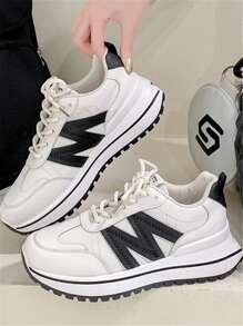 1 Pair Teens Sport Shoes, Lightweight Breathable Comfortable Versatile Casual Sneakers For All Season - Black - View 1