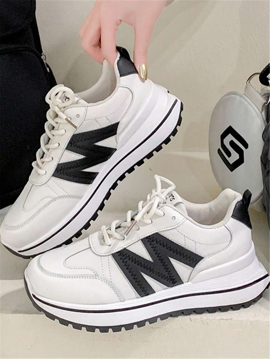 1 Pair Teens Sport Shoes, Lightweight Breathable Comfortable Versatile Casual Sneakers For All Season - Black - View 1