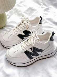 1 Pair Teens Sport Shoes, Lightweight Breathable Comfortable Versatile Casual Sneakers For All Season - Black - View 2