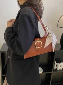 时尚 2022 年新款设计法棍单肩包，用途广泛