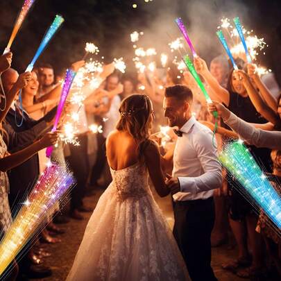 16pcs/4pcs Set Glow Fiber Optic Sticks, LED Light Sticks, Glow Party Supplies, Fiber Optic Sticks, LED Flashing Sticks, Suitable For Parties, Weddings, New Year Parties, Easter, Spring/Summer Parties, Christmas, Thanksgiving, Halloween And Other Occasions