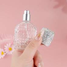 1 件闪亮奢华玻璃珠镶嵌喷雾瓶、时尚香水瓶唤醒器、泵喷雾瓶、化妆品可再填充空瓶、玻璃香水瓶和可再填充精油容器。