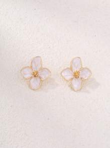 1 Pair Colorful Enameled Four-Petal Daisy Stud Earrings, Minimalist And Versatile For Daily Wear, Sweet & Suitable For Holiday Gift