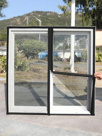 1 件装黑、白、灰三色窗纱，矩形自粘网，带拉链，防尘、隐形防蚊虫，非常适合夏季居家使用