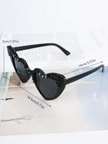 Women's Black Heart-Shaped Fashion Glasses, PC Frames, Hiking, Plastic Hinges, Fashion , Hip Hop Rock Style For Summer Beach Vacation,Outdoor,Travel