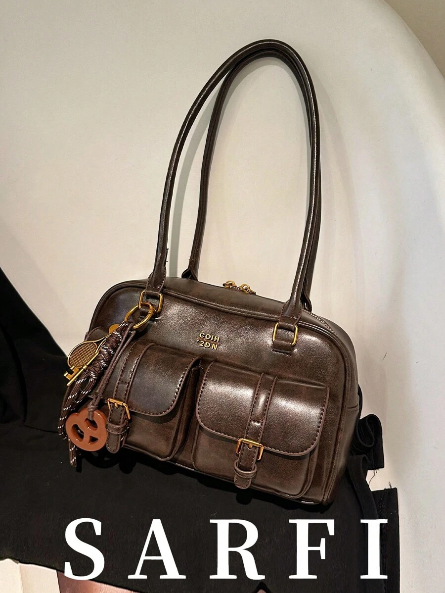 Solid Color Fashionable And Simple Women's Bowling Bag, New Simple Design Hardware Letter Decoration Shoulder Bag, Compact And Lightweight Large Capacity Handbag, New Pendant Decoration Support Armpit Bag, College Class Lightweight And Practical Commuting Bag, Retro Style Multifunctional Leisure Bag, Suitable For Friends' Shopping, Dating, Travel And Business Use