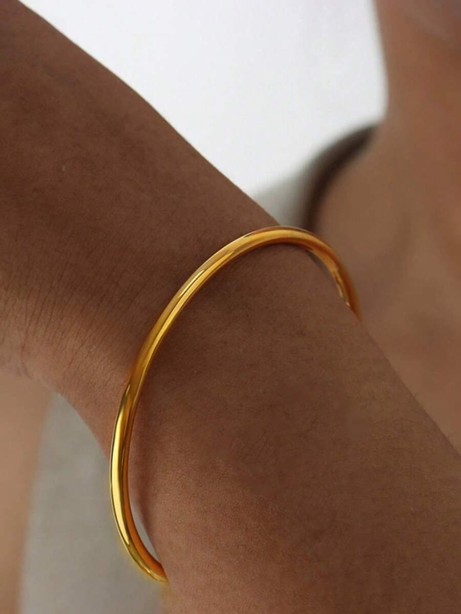1pc Minimalist Chinese Style Nondroppy Shiny Plain Bangle Bracelet, Versatile Titanium Steel Wristband