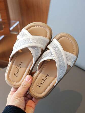 1 双时尚休闲软底防滑可爱儿童平底拖鞋